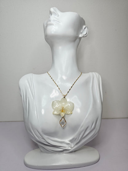 Collar Mini Orquídea Blanca