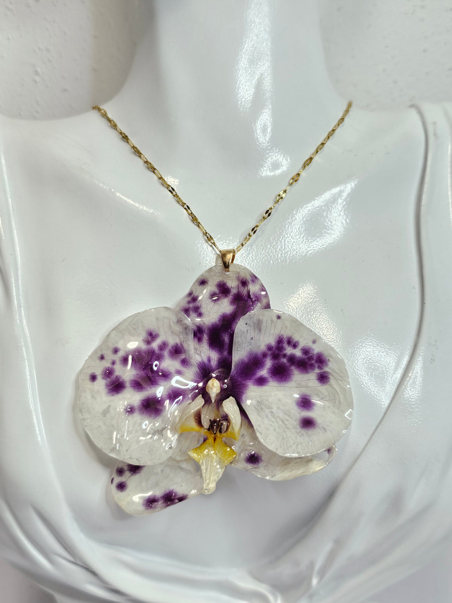 Collar Orquídea Vaquita