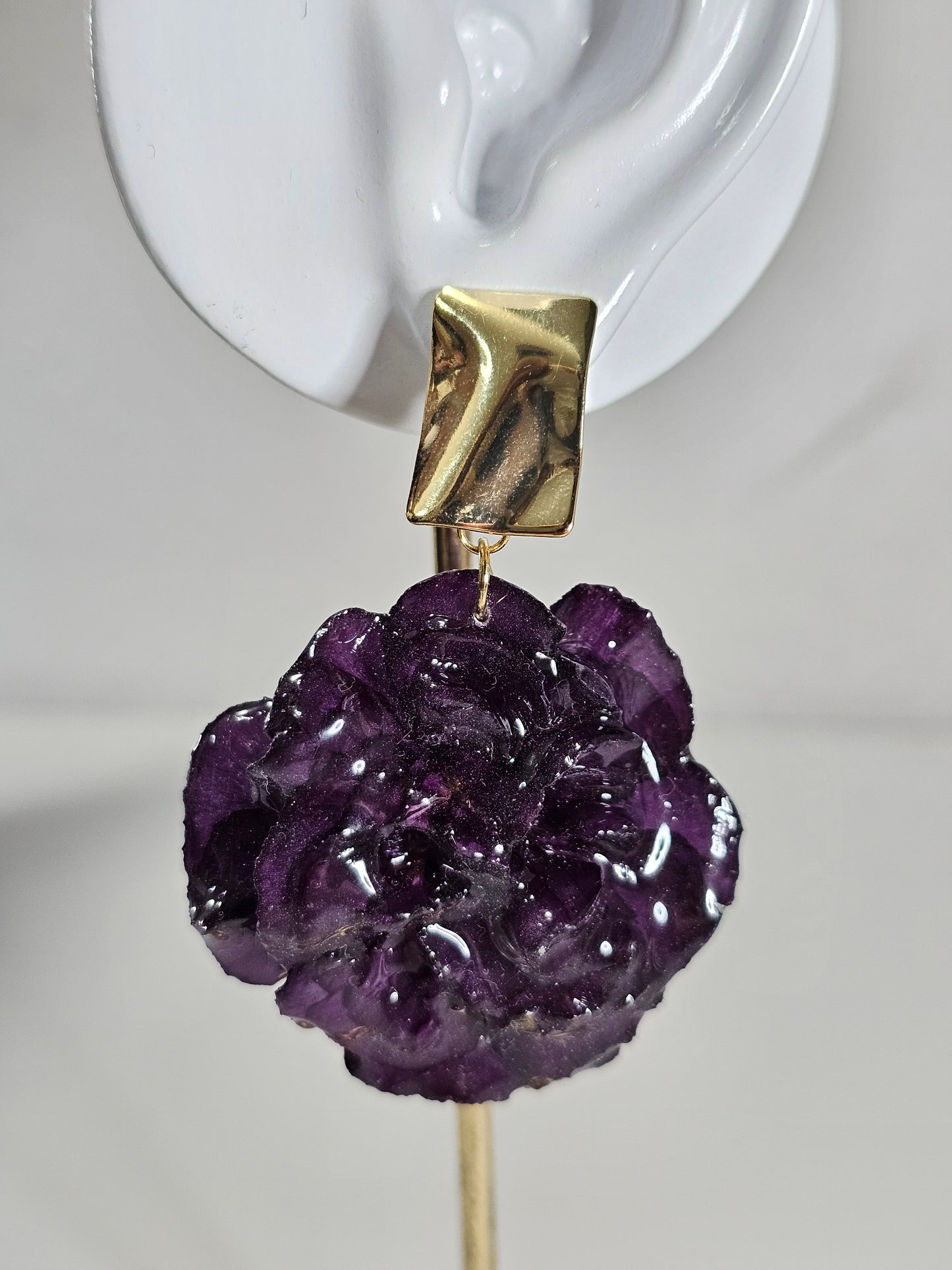 Aretes Clavel Ultravioleta