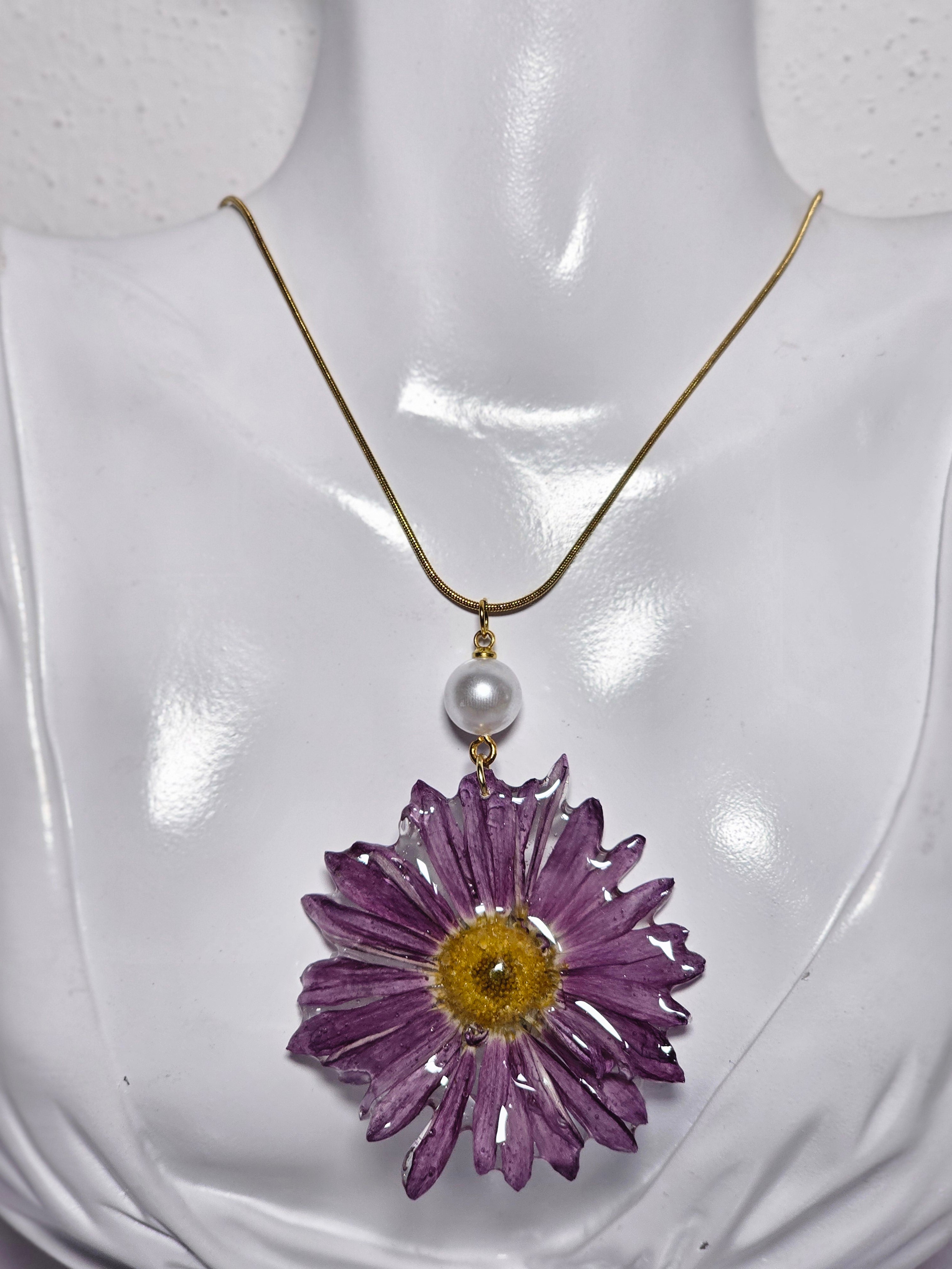 Collar Margarita Morada