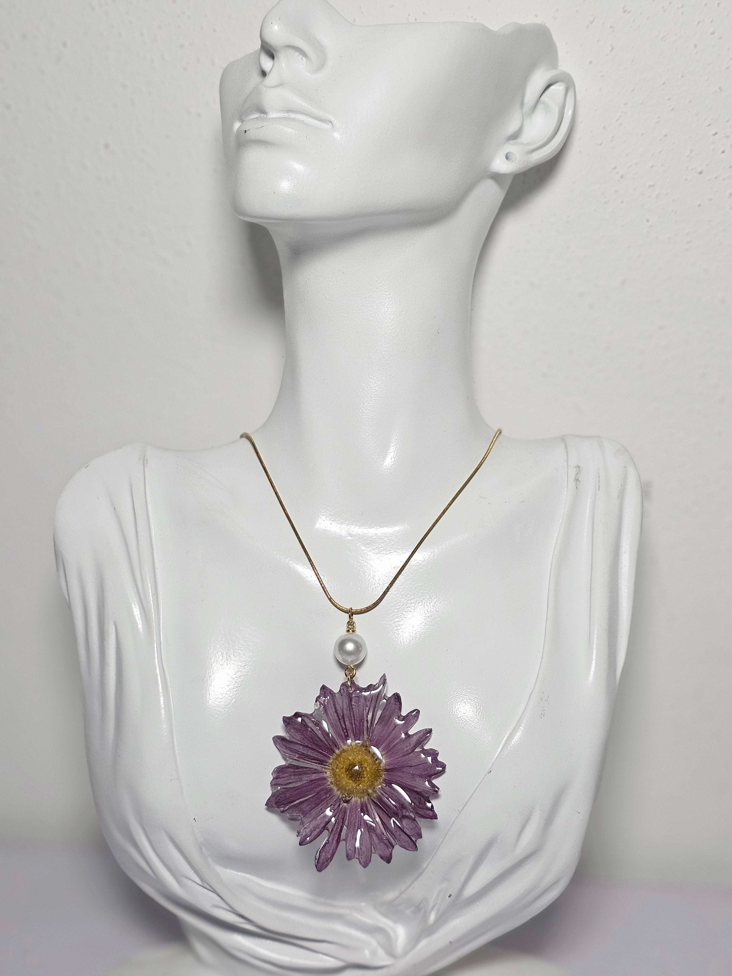 Collar Margarita Morada