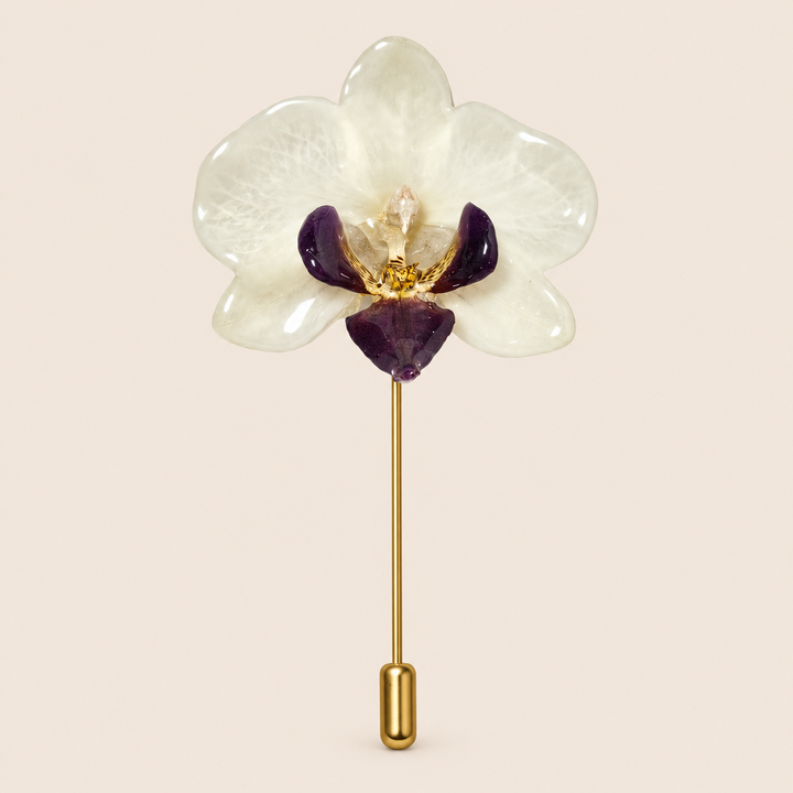 Alfiler de Solapa con Mini Orquídea Blanca con Morado