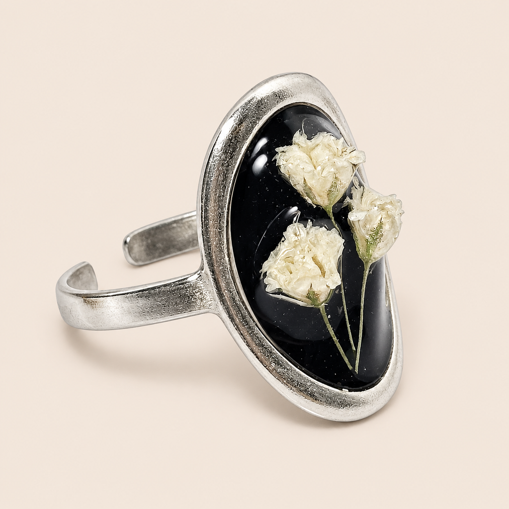 Anillo Nube artesanal con flor natural preservada — ISAMOR