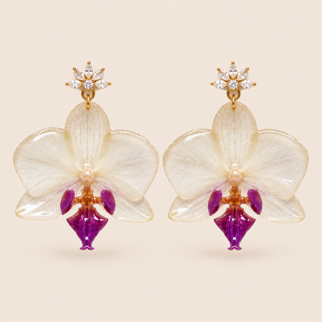 Aretes de Mini Orquídea Blanca con Morado y Zirconia artesanal con flor natural preservada, vista alternativa — ISAMOR