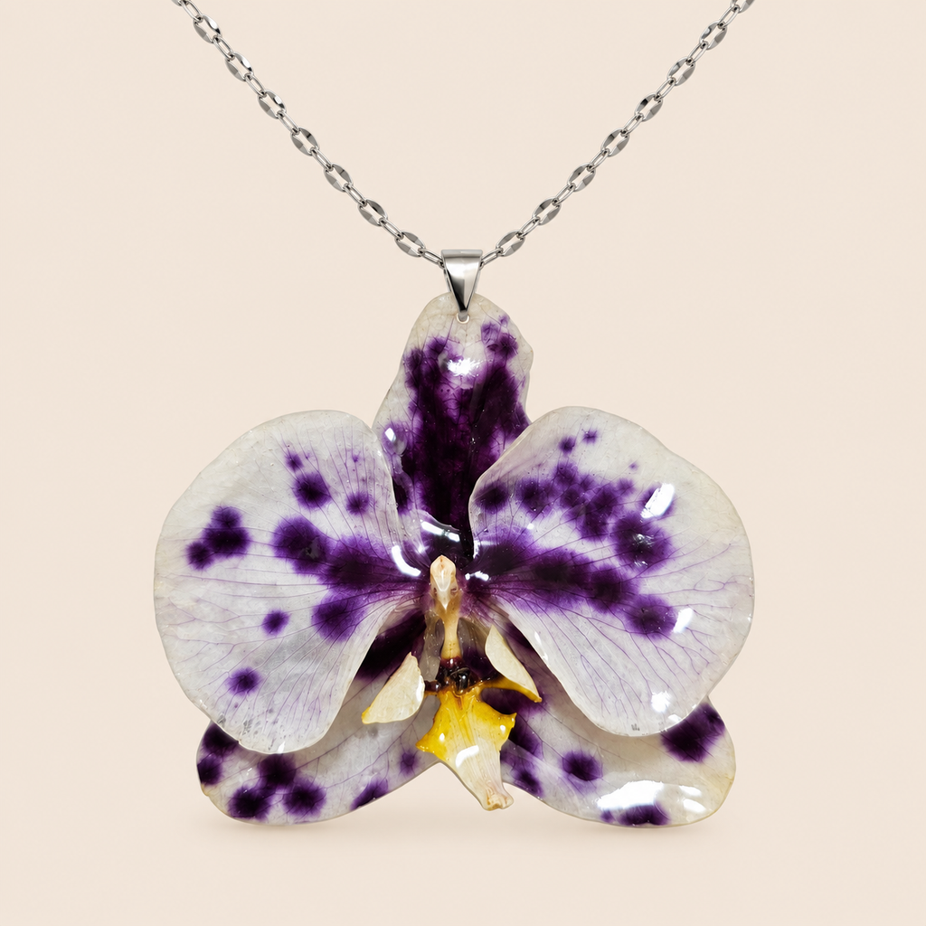 Collar de Orquídea Vaquita artesanal con flor natural preservada — ISAMOR