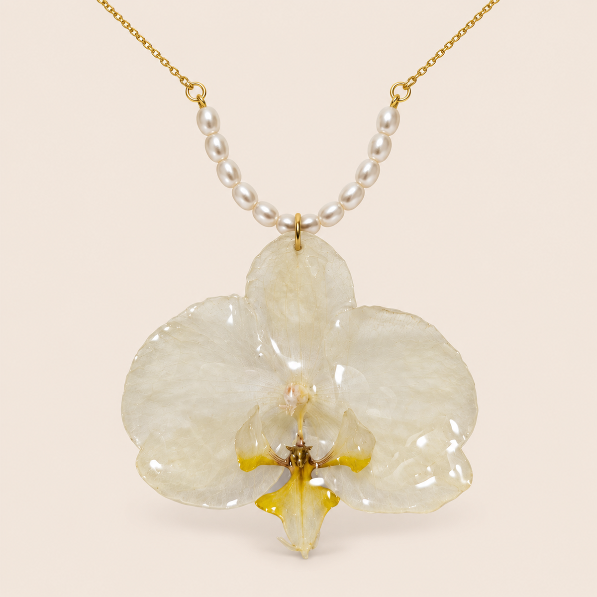 Collar de Orquídea Blanca Chapado en Oro 18K